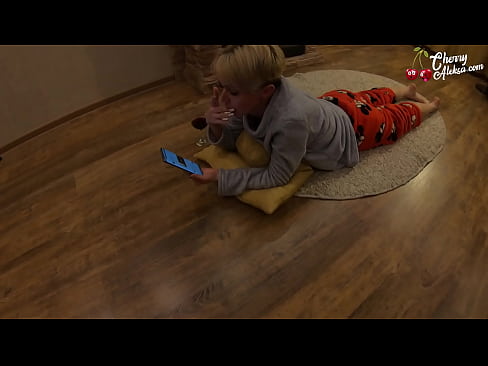 ❤️ Gekke blonde sûgje Enorme lul dy't derop sûgje en stuiterje - Anale seks ❤️ Pornofideo op fy.kenhdammy.top ❌❤